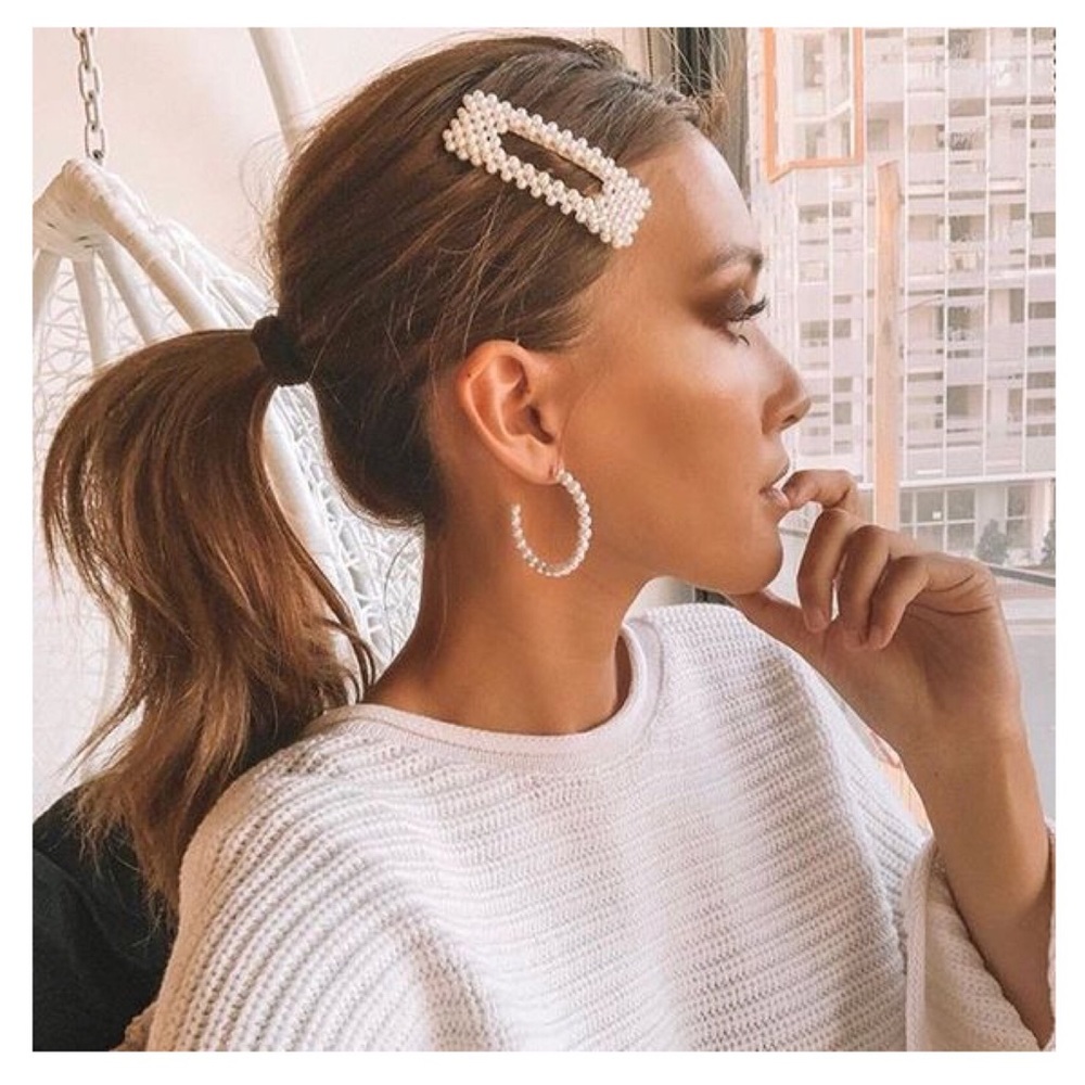 SOLD❣️NEW! Women Elegant Pearl Hair Clip - Headdress 💕